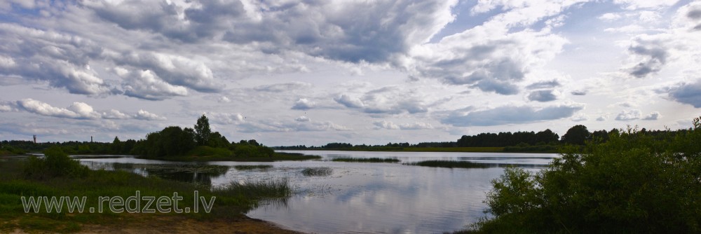 Dubnas ieteka Daugavā (panorāma)