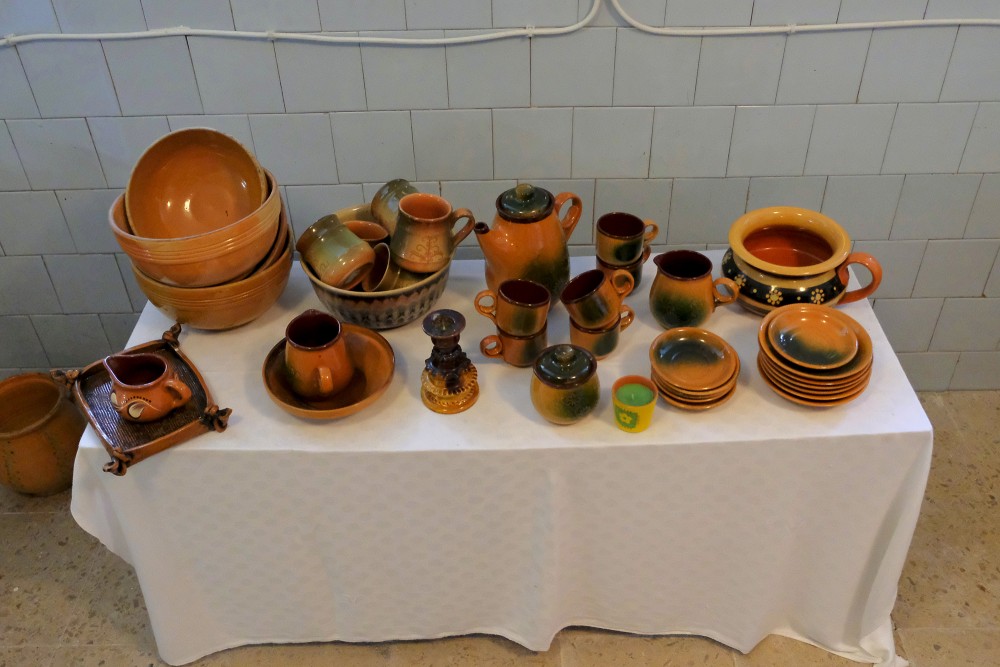 Īvandes pils keramikas kolekcija