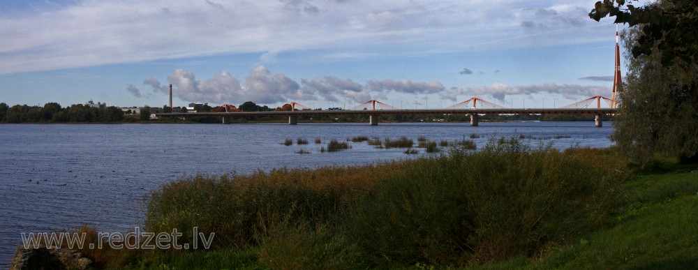 Skats uz Dienvidu tiltu