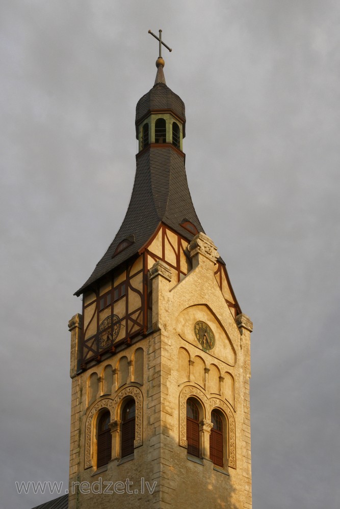 Jūrmalas Dubultu luterāņu baznīcas tornis
