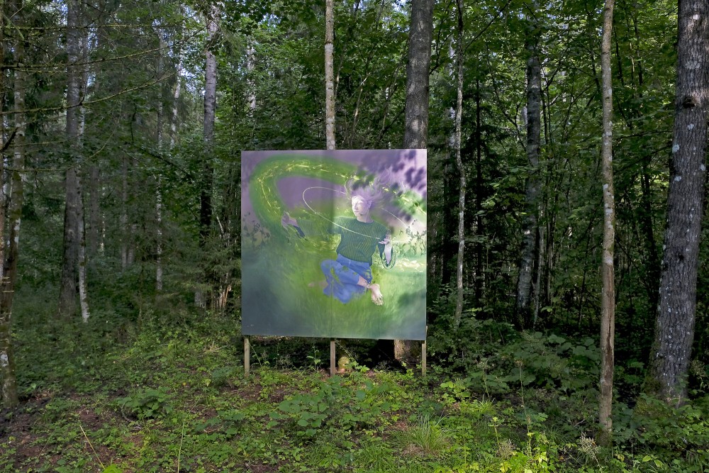 Glezna Gramzdas meža parkā (Killian Fouquet)