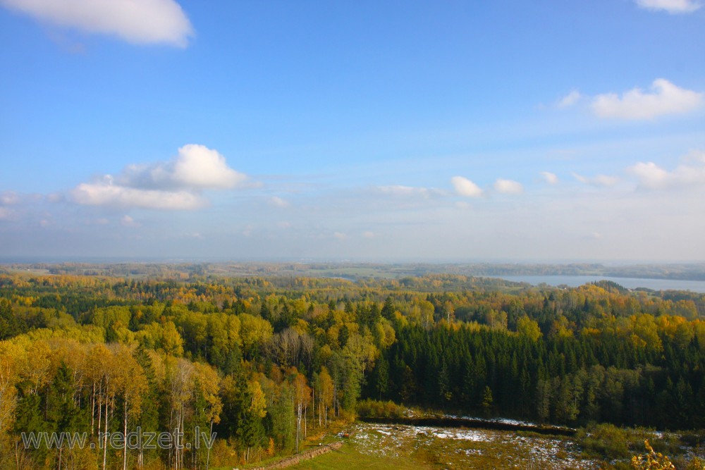 Ainava no Egļukalna skatu torņa