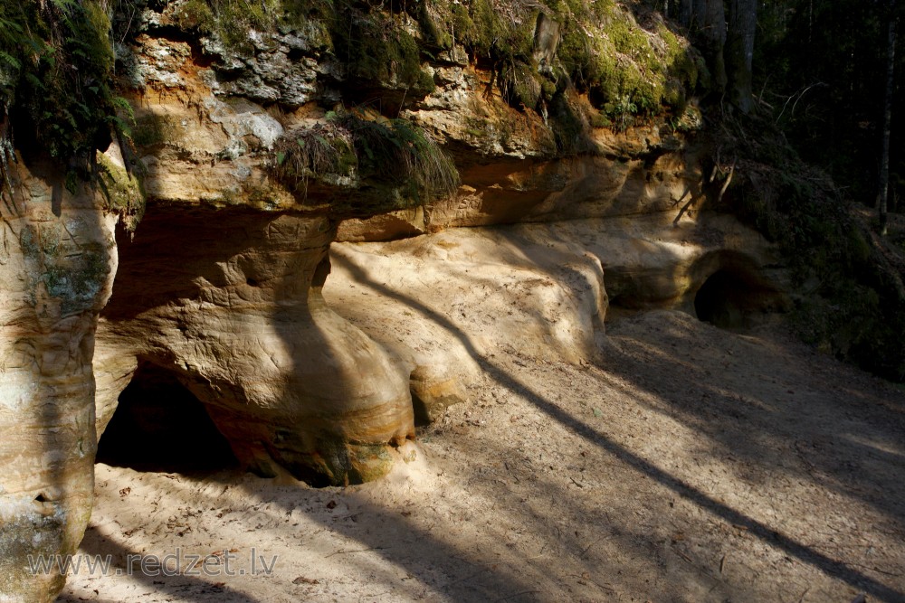 Peldanga Labyrinth (Liepniekvalka Caves), Latvia