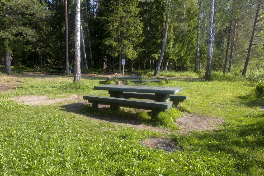 Atpūtas vieta pie Lejas ezera