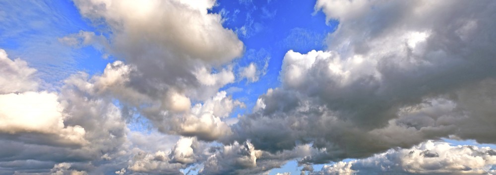 Mākoņainas debesis (panorāma) Mākoņainas debesis (panorāma)