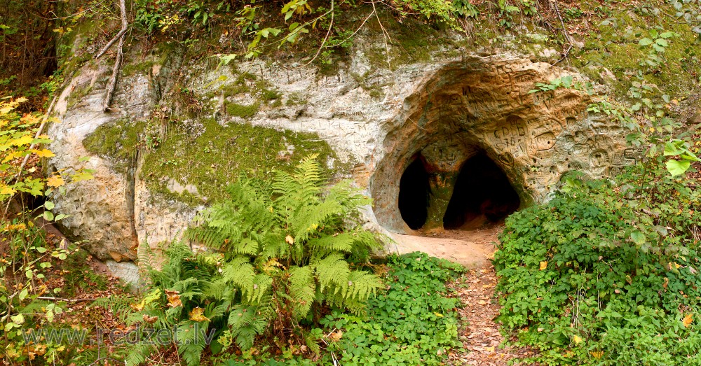 Small Devil's cave in Sigulda