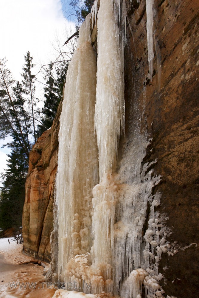 Ērgļu (Eagle) Cliffs in Winter, Frozen waterfall, Latvia