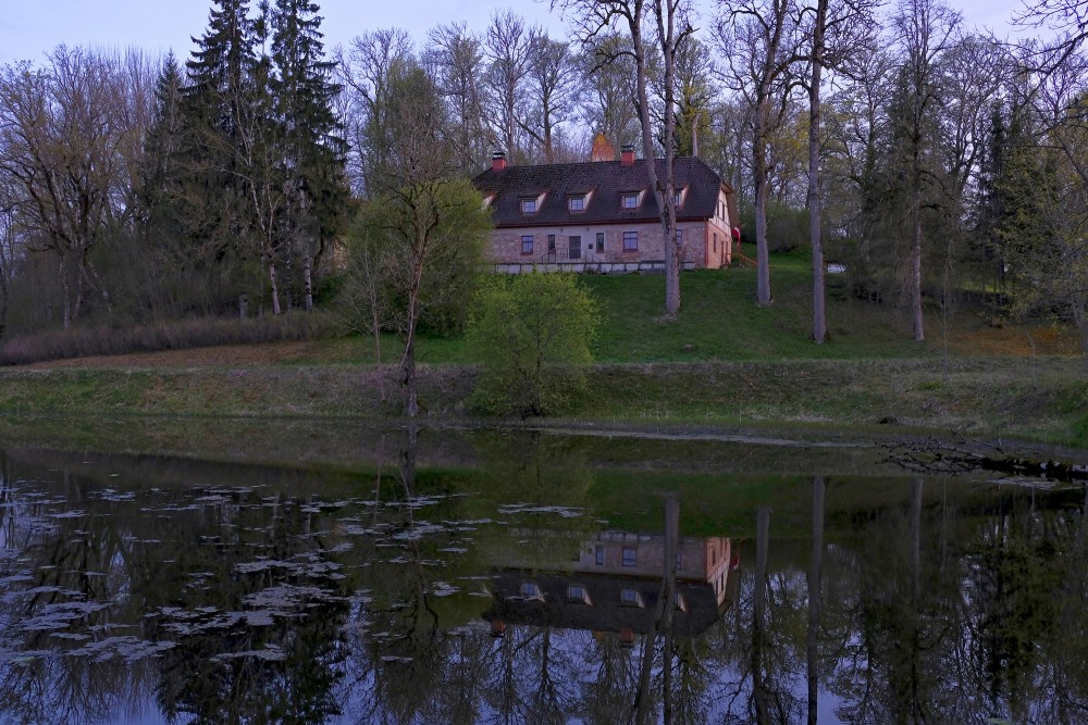 Embūte Nature Park In Night