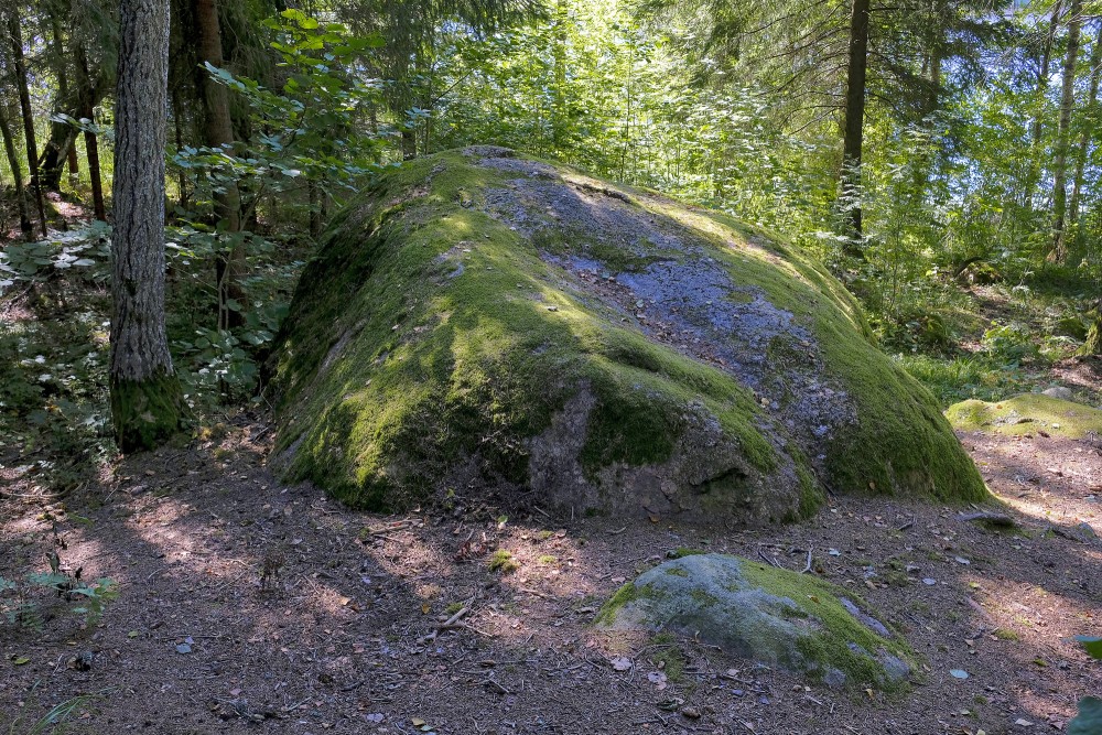 Bānūžu velnakmens