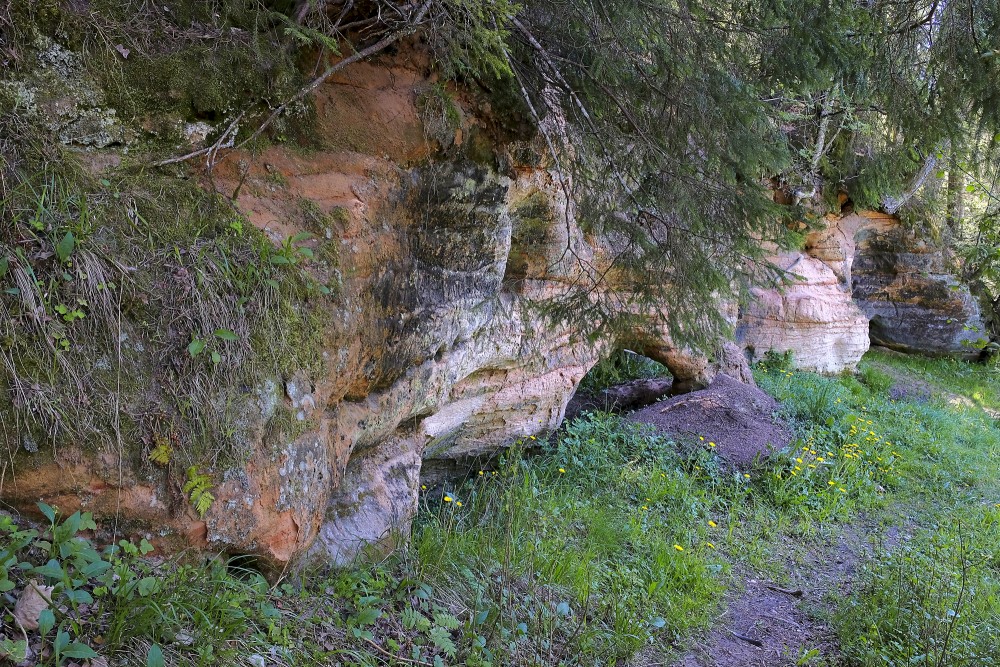 Gudzona Cave