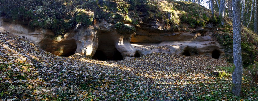 Peldanga Labyrinth (Liepniekvalka Caves), Latvia