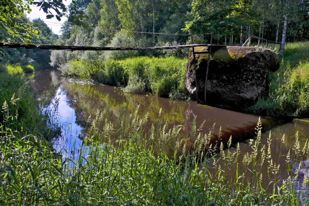 Boulder Velna Skoroderis ("Devil’s Tailor")