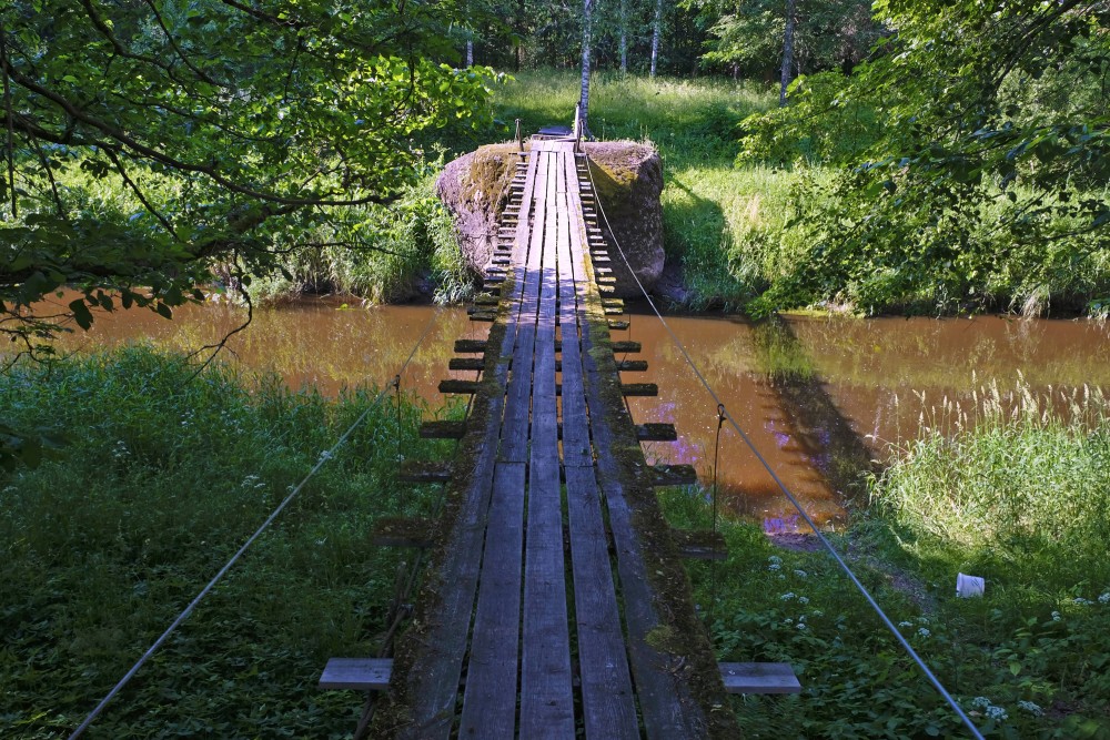 Boulder Velna Skoroderis ("Devil’s Tailor")
