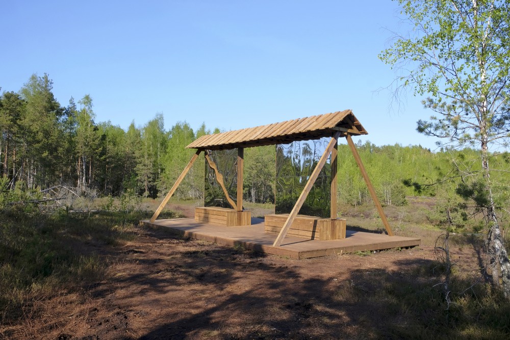 A Stand with Mirrors on the Medema Marsh Trail