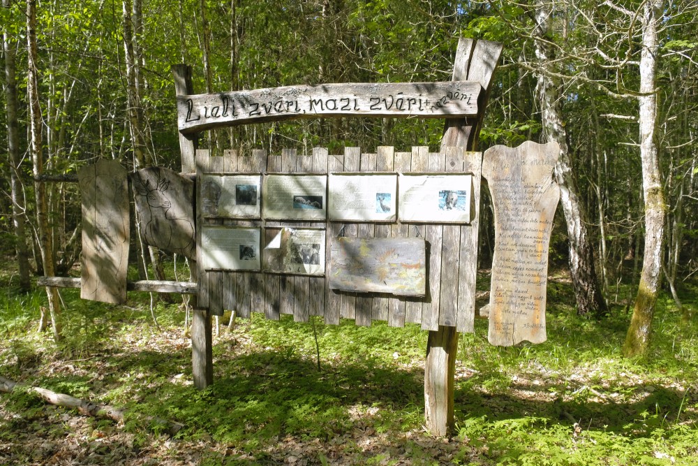 Izziņas parks un mācību taka "Ozolu biotops"