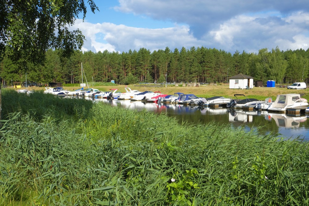 Laivu piestātne Carnikavā