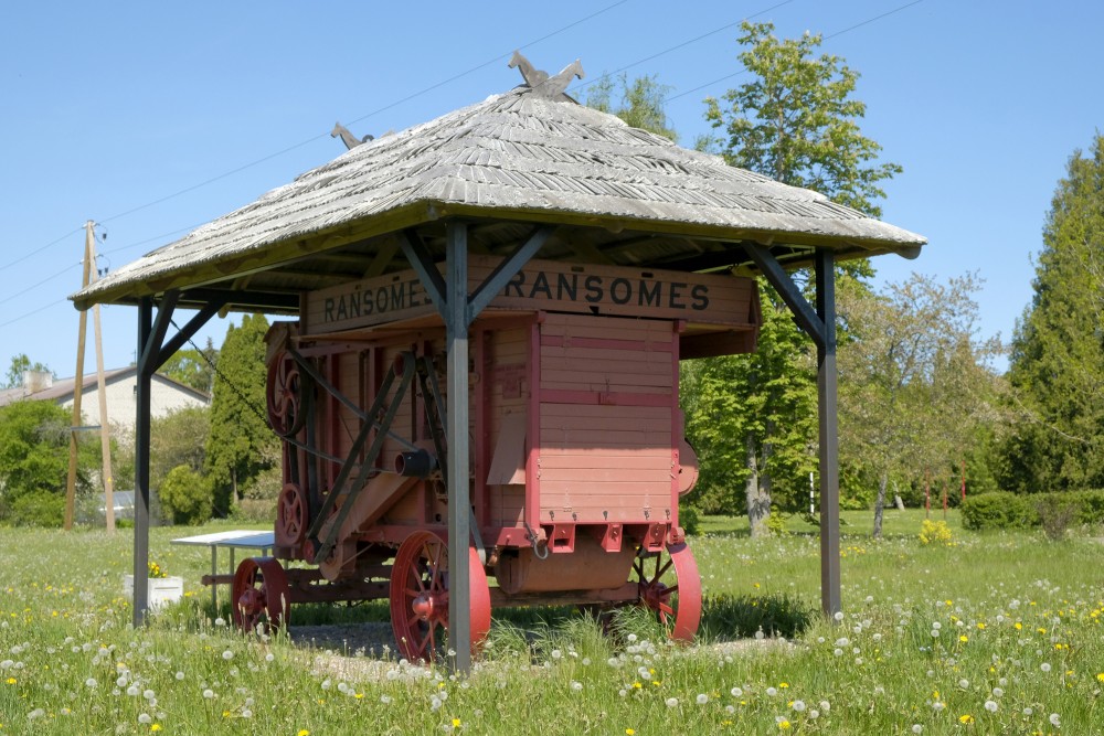 Ransomes Sims & Jefferies pārvietojamā kuļmašīna