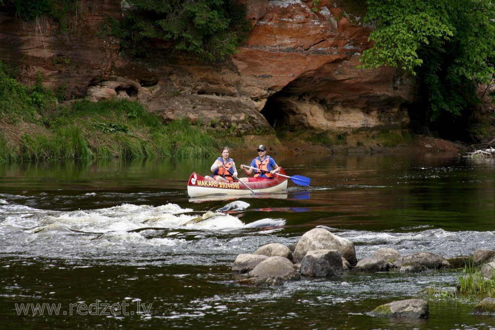 Laivotāji pie Ķūķu klintīm