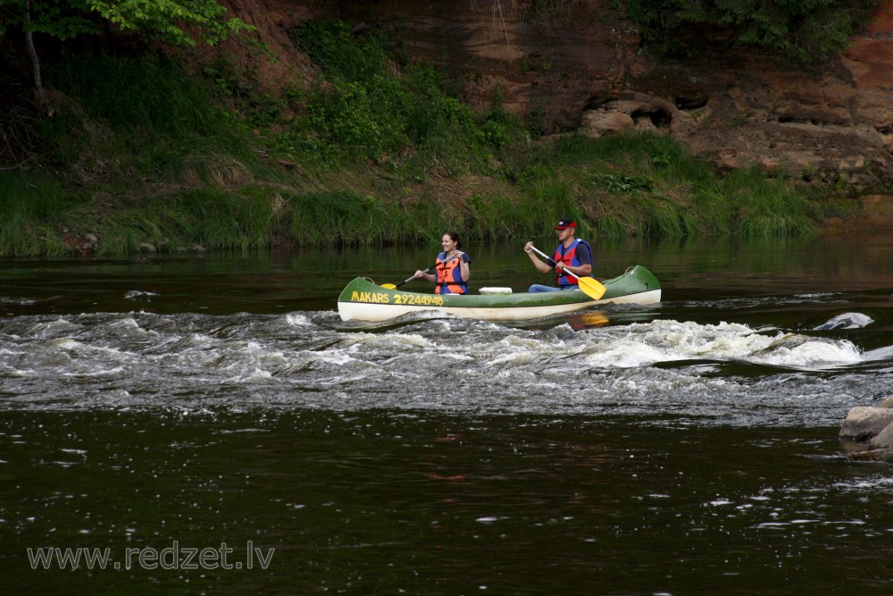 Laivotāji pie Ķūķu klintīm