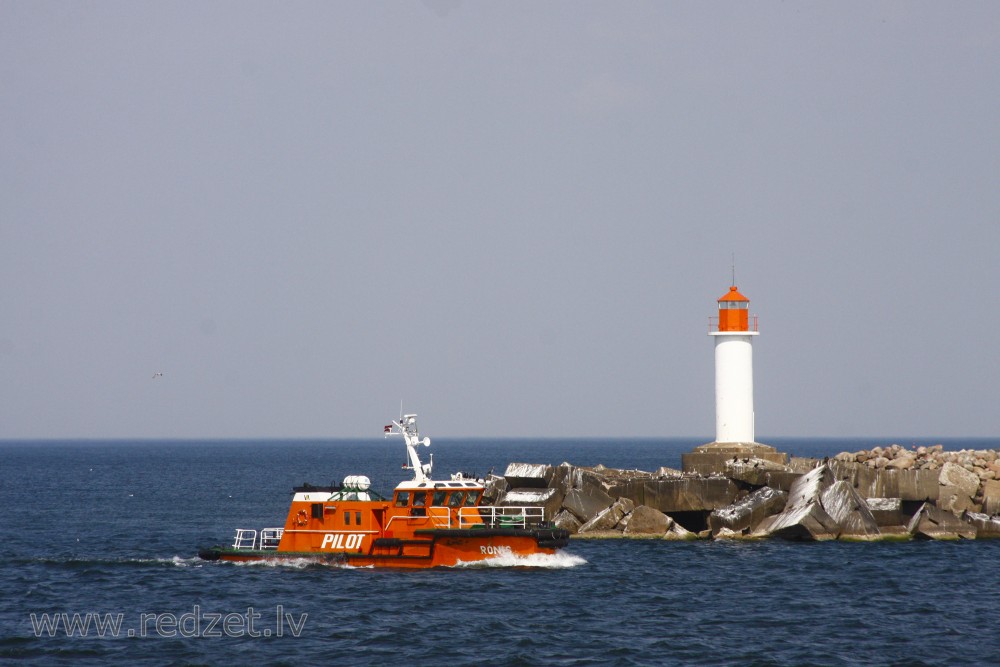 Pilot Boat Ronis