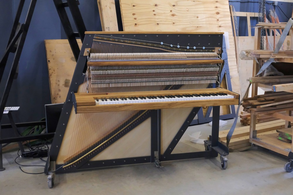 Mūzikas instrumentu izgatavošana, klavieres, koncertklavieres