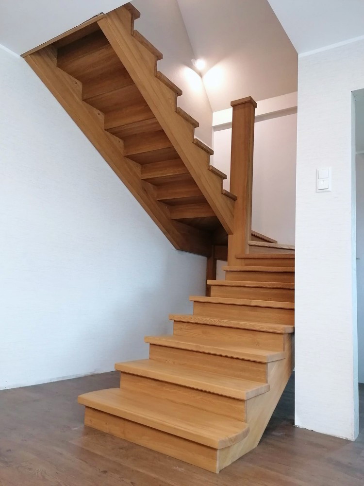 Koka kāpņu izgatavošana (Ventspils novads)