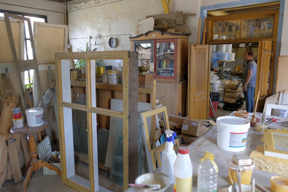 Logu restaurācija un krāsošana Kuldīgā