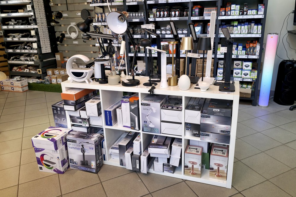 Funkcionālas LED galda lampas un dekoratīvais akcentu apgaismojums, Kurzeme