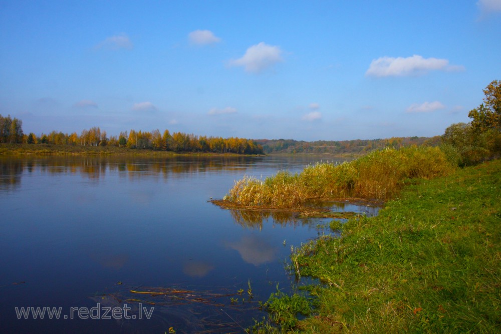 Daugava pie Naujenes