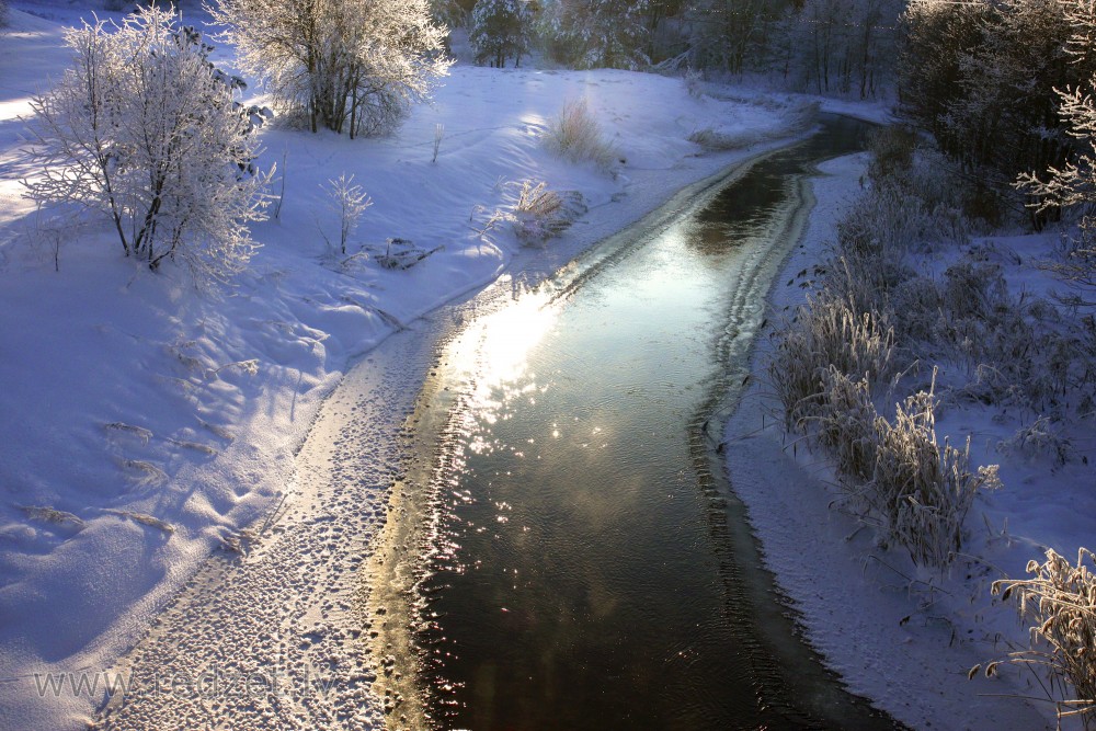Rindas upe pie Rindas ziemā