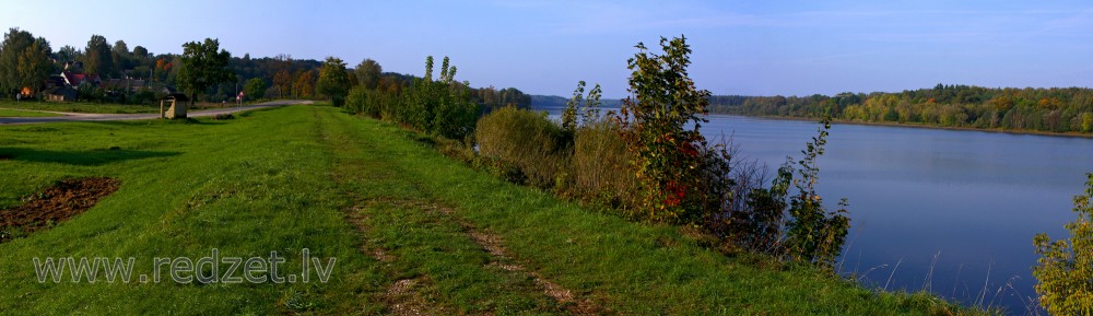 Daugavas panorāma pie Jaunjelgavas