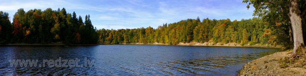 Pērses panorāma pie ietekas Daugavā