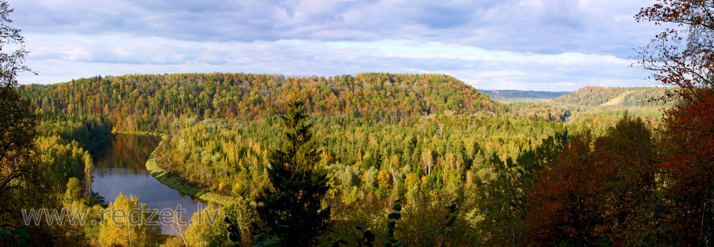 Gaujas senielejas panorāma no Ķeizarskata