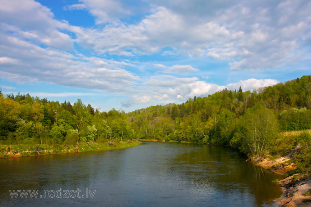 Gauja pie Siguldas