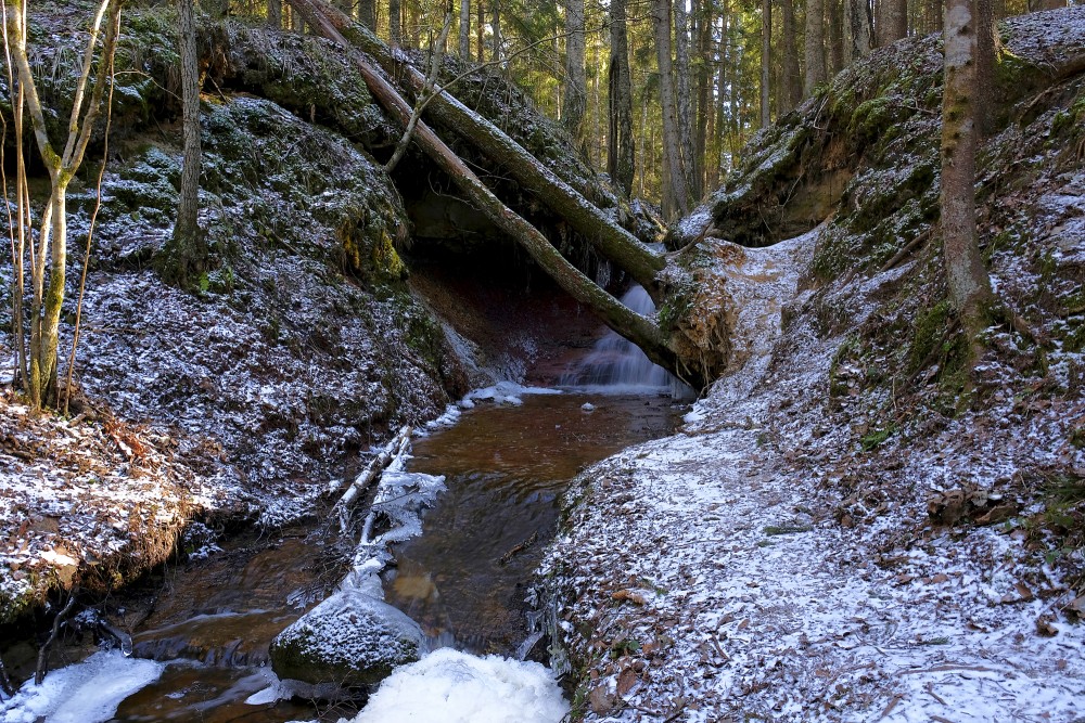 Zartapu Waterfall