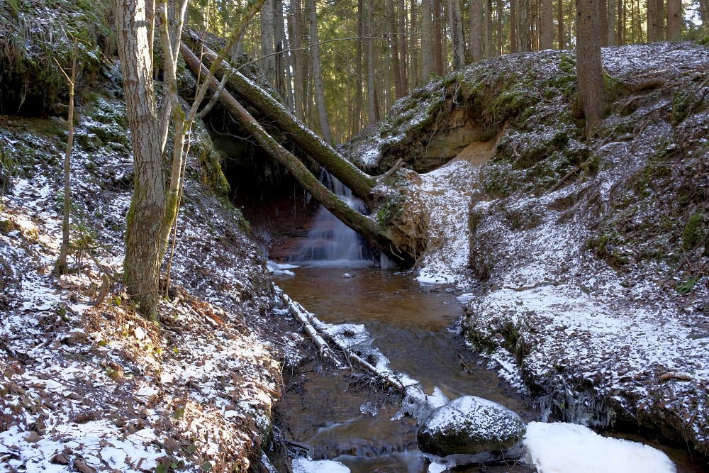 Zartapu Waterfall