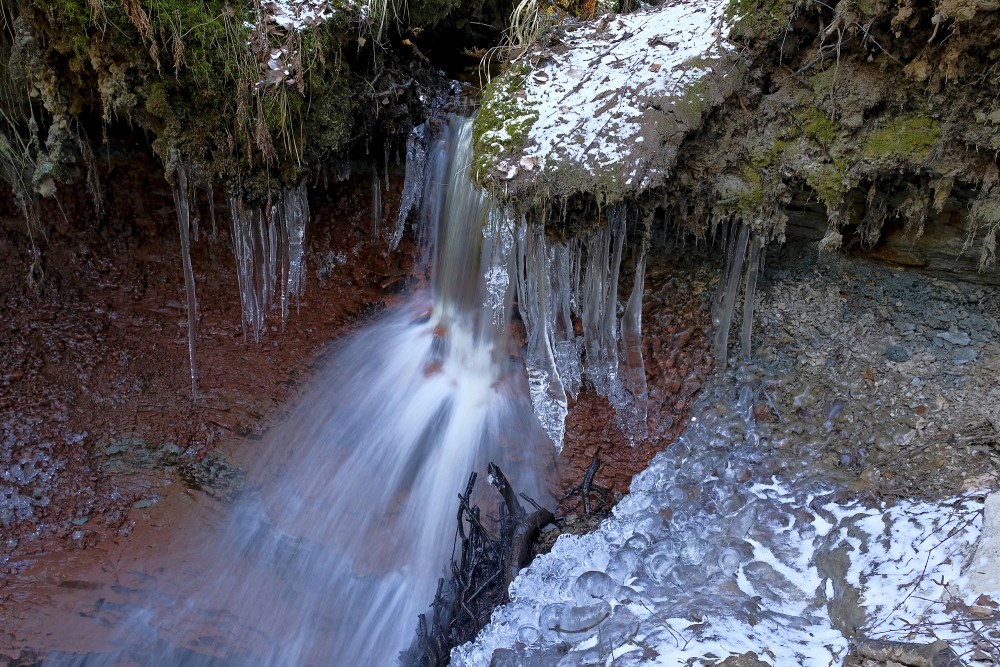 Ice Icicles near the Zartapu Waterfall