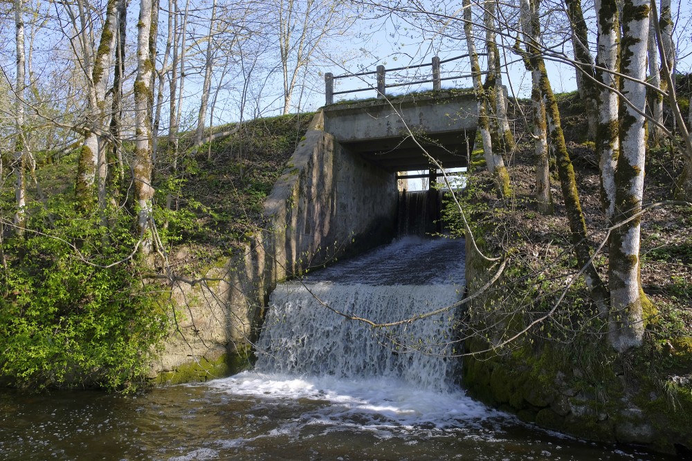 Embūte Mill Waterfall