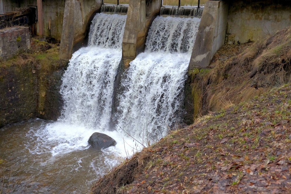 Alekšupīte Waterfall