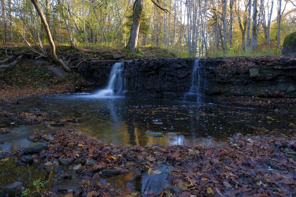 Ivande Lower Waterfall (Ivandes rumba)