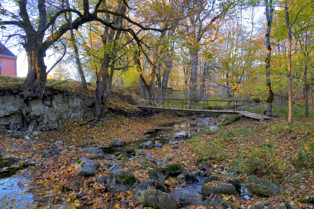 Īvandes upe rudenī pie Rendas Īvandes upe rudenī pie Rendas