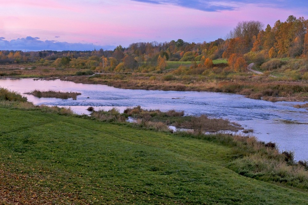 Ventas vakara ainava pie Kuldīgas rudenī