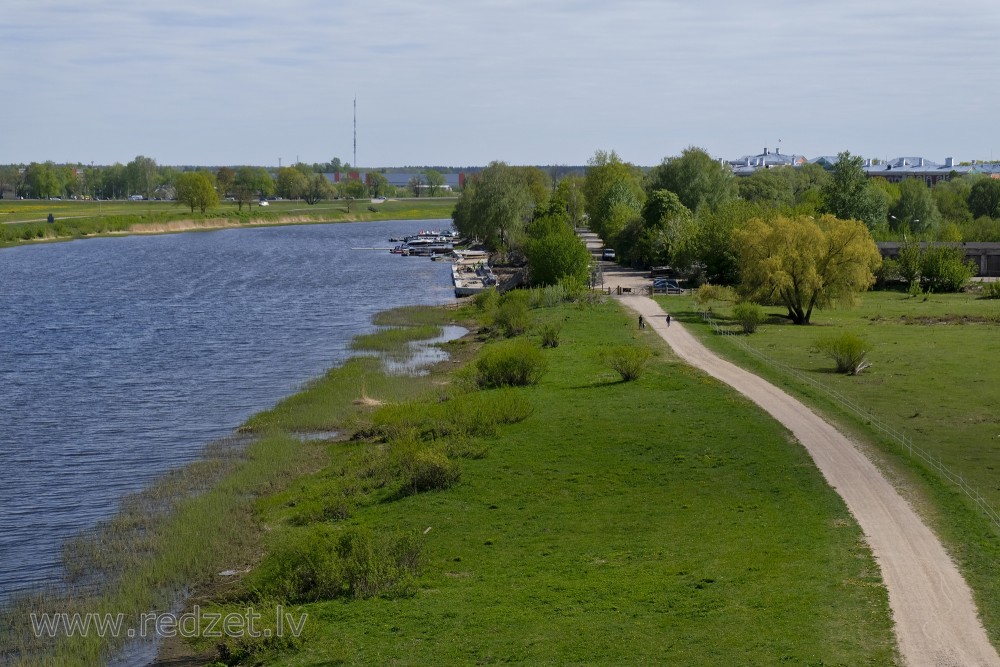 Skats no Pils salas skatu torņa dienvidu virzienā uz Jelgavu