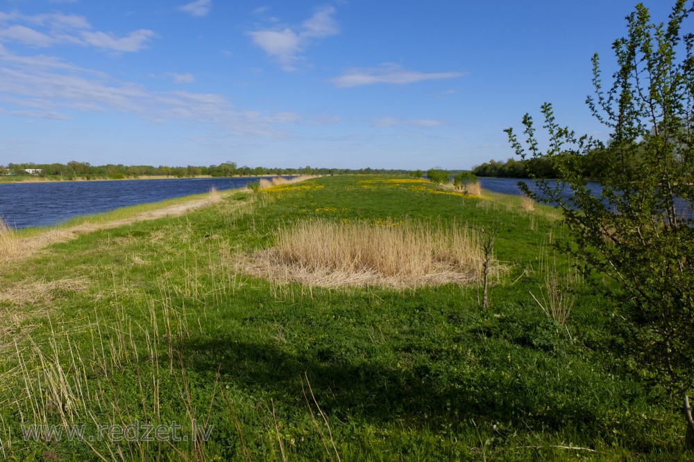 Jelgavas Pilssalas ziemeļu galā, skats uz dienvidiem