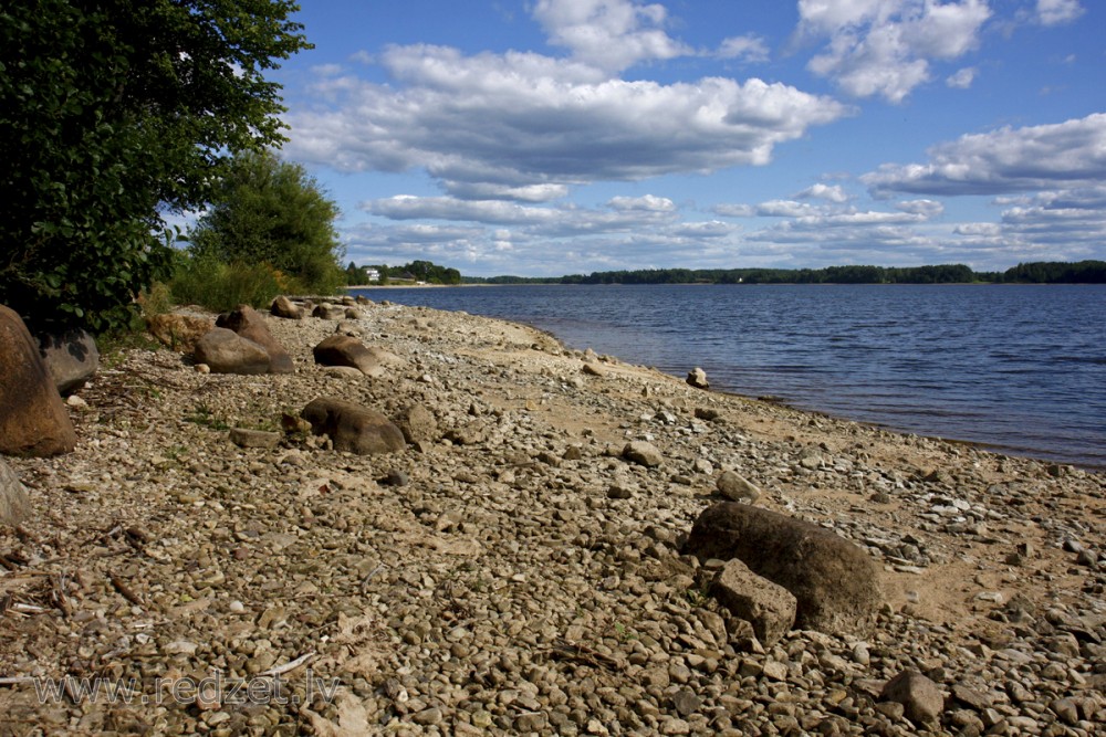 Daugava pie Sauriešiem
