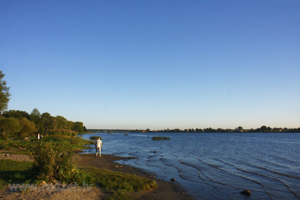 Daugava pie Ķengaraga