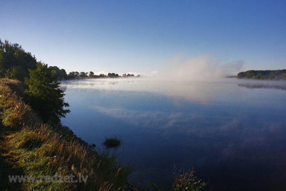 Migla pār Daugavu