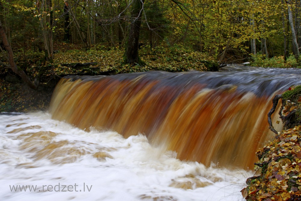 Ivande lower waterfall in Autumn
