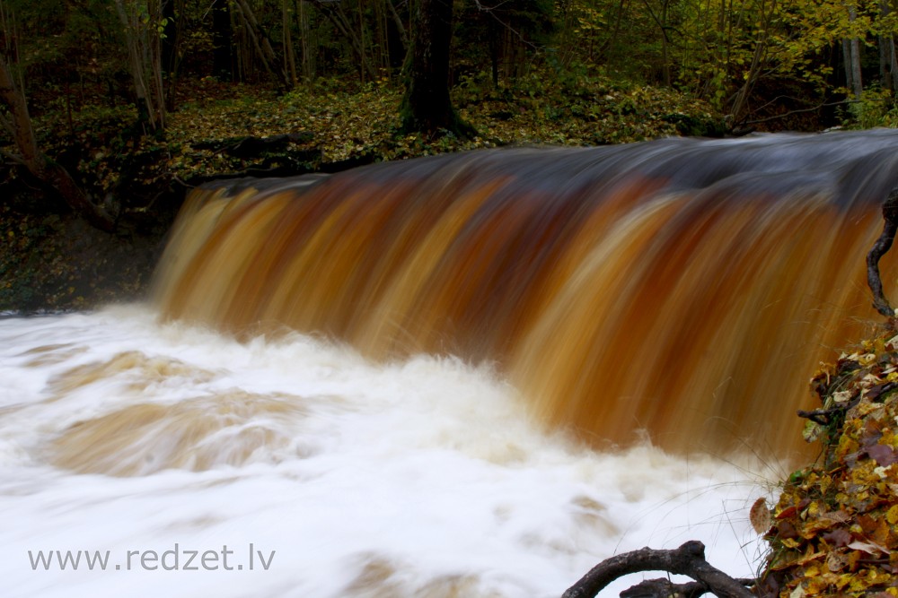 Ivande lower waterfall in Autumn