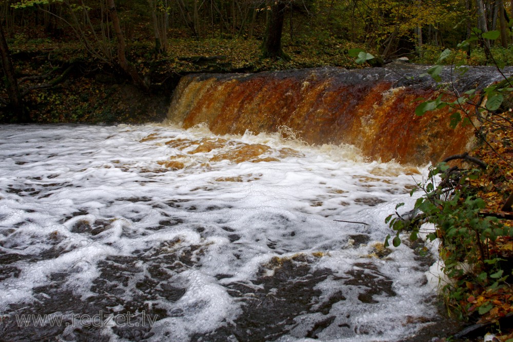 Ivande lower waterfall in Autumn